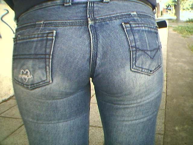 25P Queens in jeans mix