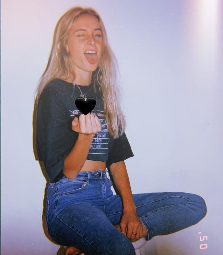 25P Tight asshole..