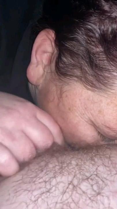 24P Mia moglie leccata da una signora del cascame di Vigevano