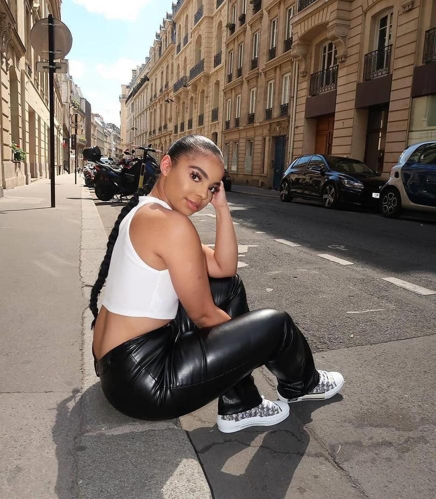 25P Yasmin Diaz, curvy and hot MIEFI-:)