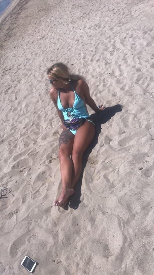 25P Sluts in tiny bikinis 340