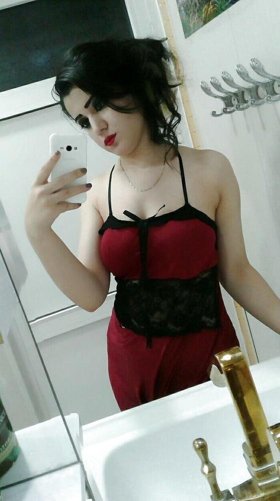 25P Arabian Sluts 546