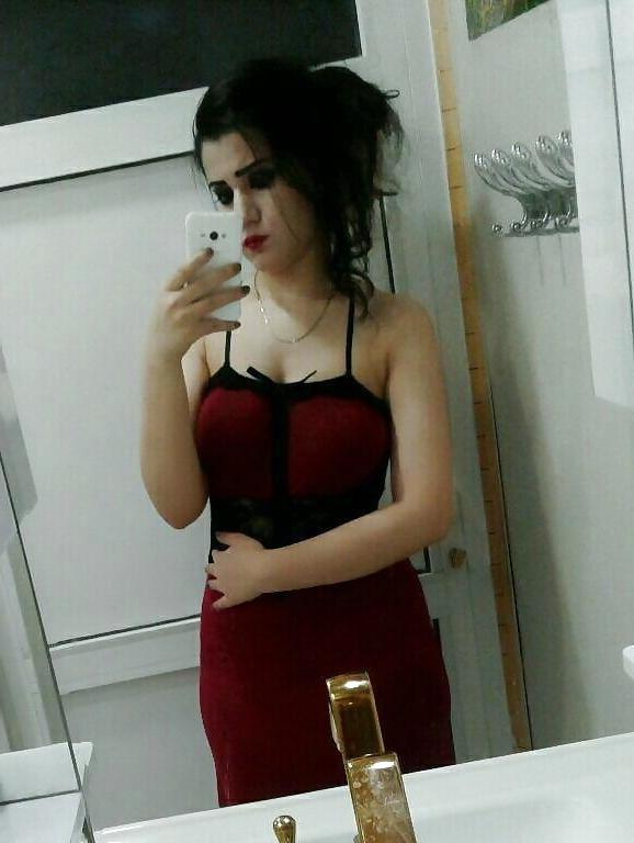 25P Arabian Sluts 546