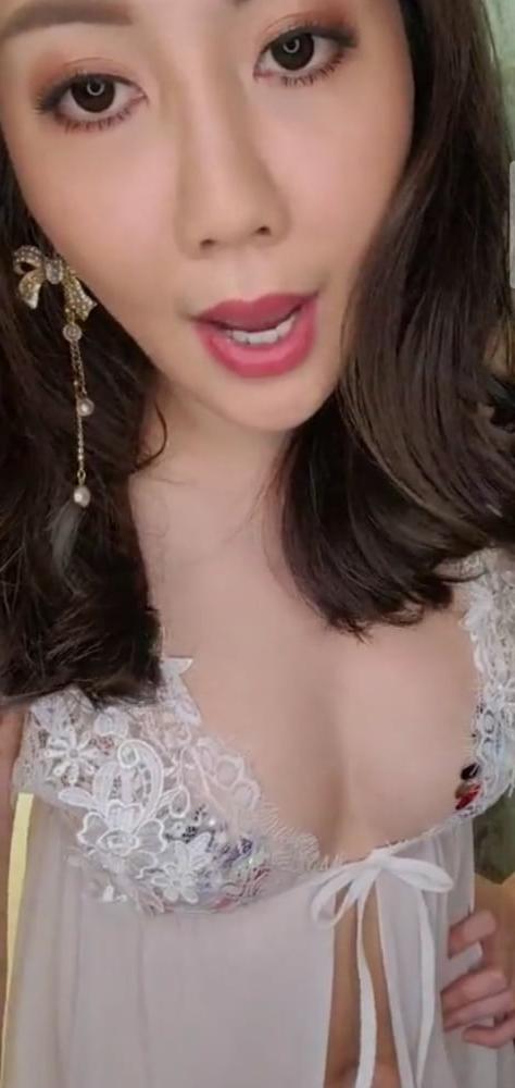 25P Chinese Girls Whore. 1