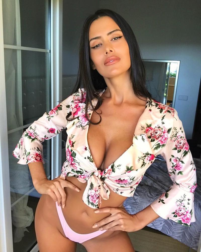 25P Eva Padlock - Spanish Instagram Model Whore - Busty - Boobs