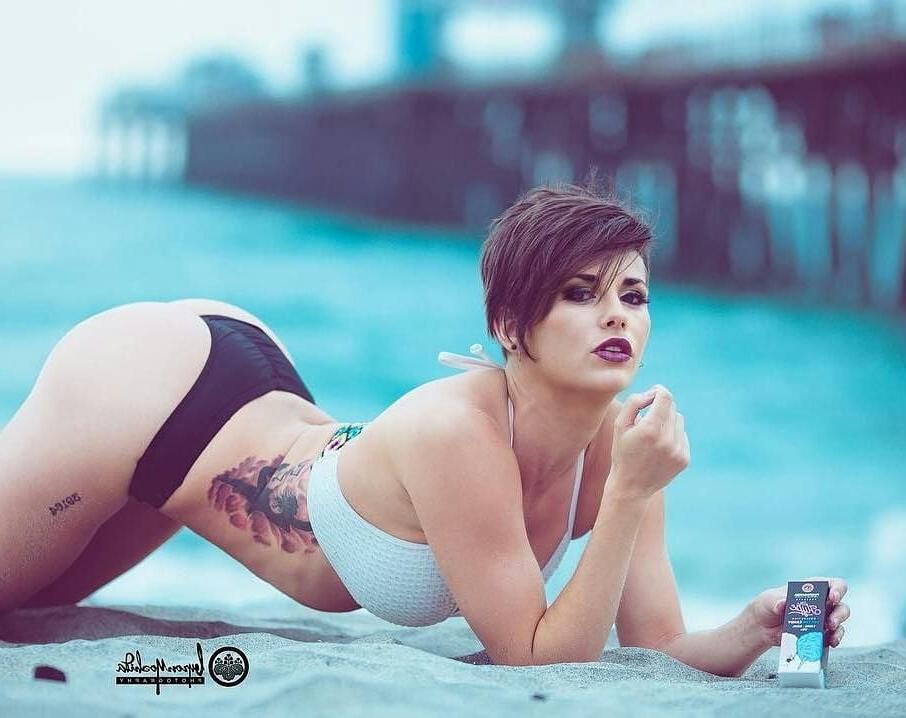 15P Former model Shannon Louise Nealon