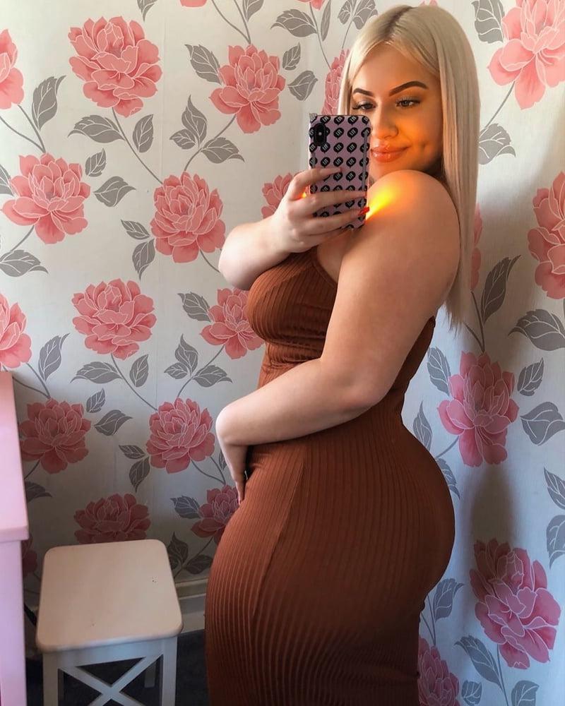 25P Thick PAWG blonde bimbo slag Alice