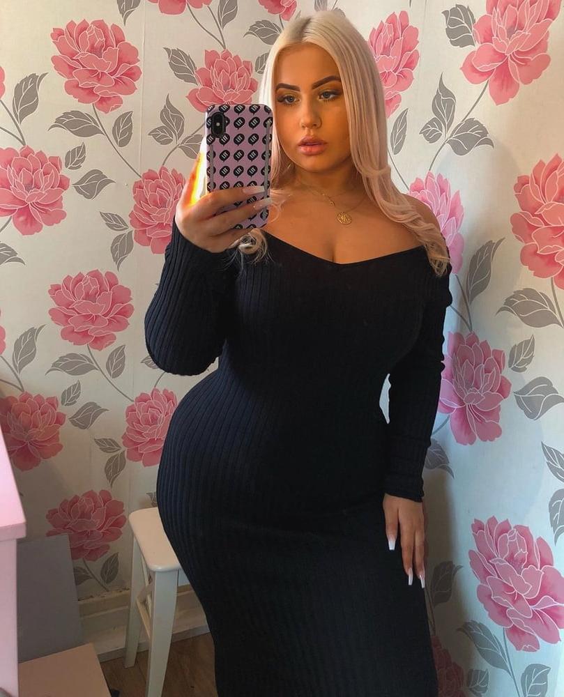 25P Thick PAWG blonde bimbo slag Alice