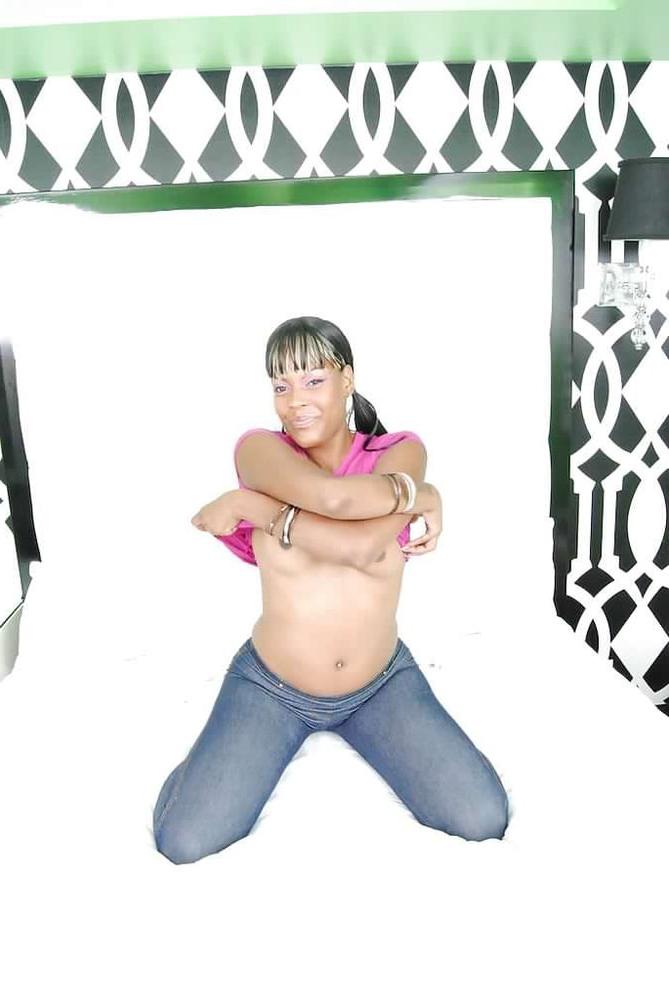 25P Ebony Jeans