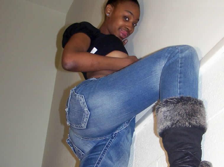 25P Ebony Jeans