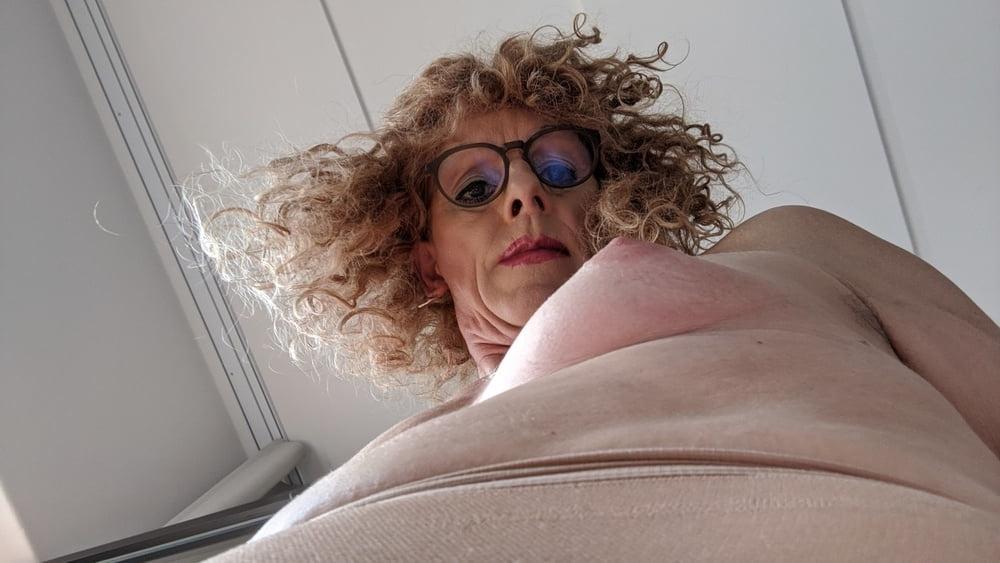 24P Zofe Josi  Nr231 feminin Bi Nylonfreuindin  Bereich Herborn