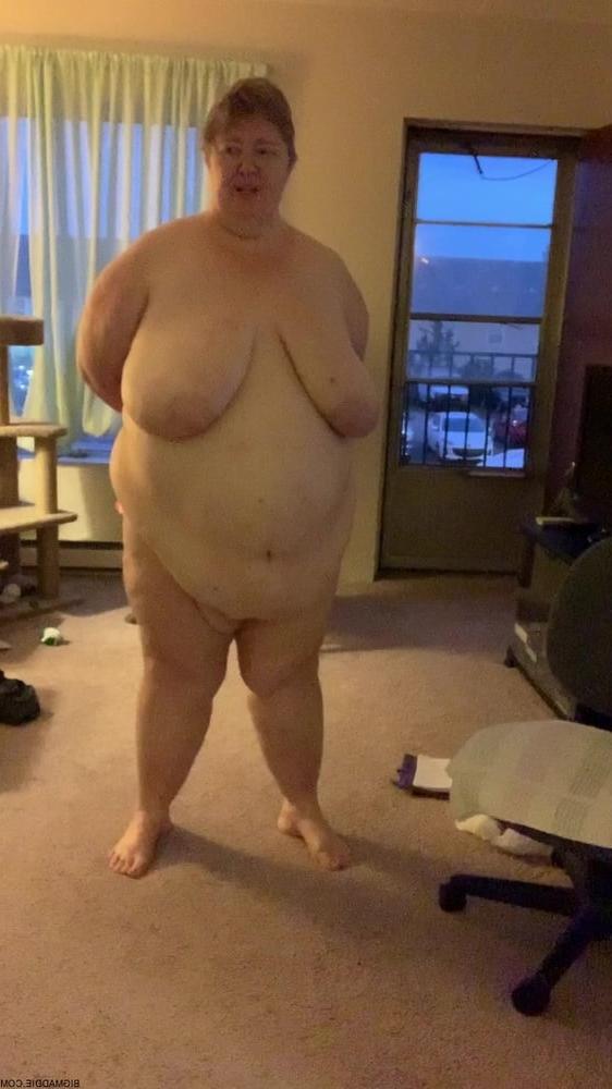 25P Hoodyman SSBBW 342 . Big Maddie fat pig
