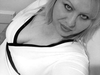 13P Best grandma ever Showing tits & giving head..