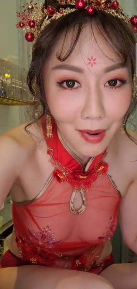 25P Chinese girl slut.2