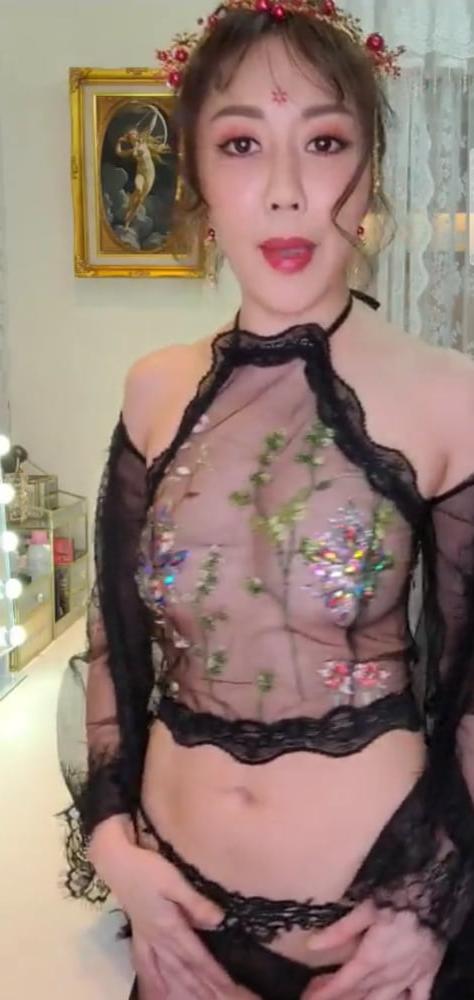 25P Chinese girl slut.2