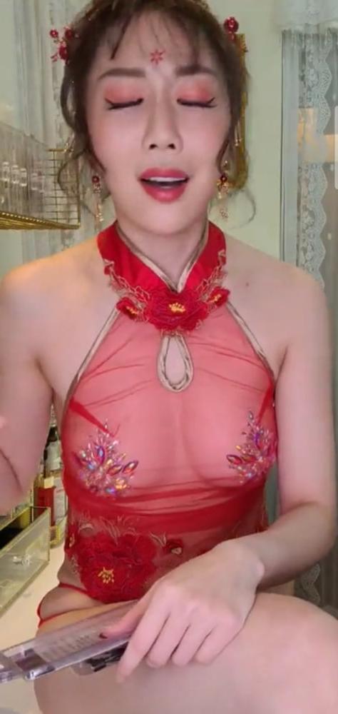 25P Chinese girl slut.2