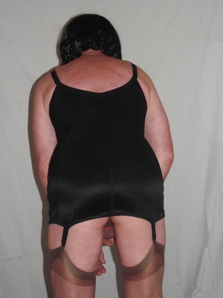 25P Zofe Rommi Nr 233  bi in Korsett Nylons Mieder Buende NRW