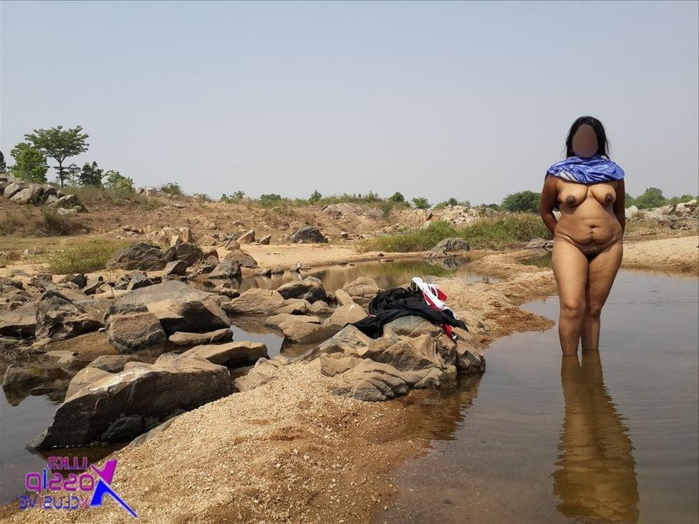 25P Policz my new stepmom sabina bathing on river side with me