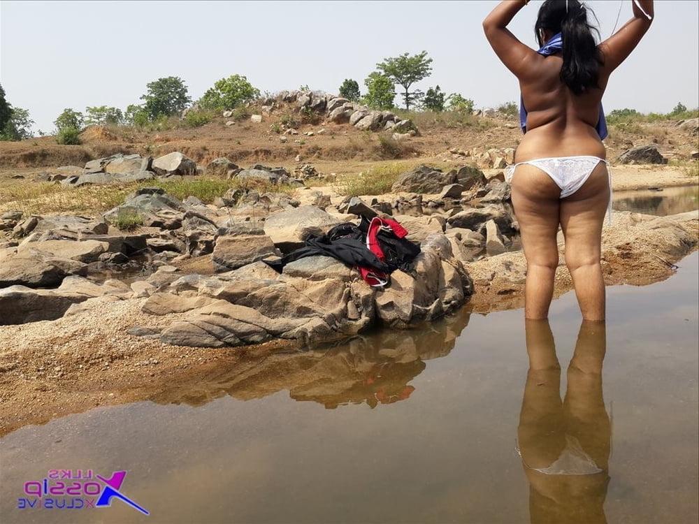 25P Policz my new stepmom sabina bathing on river side with me