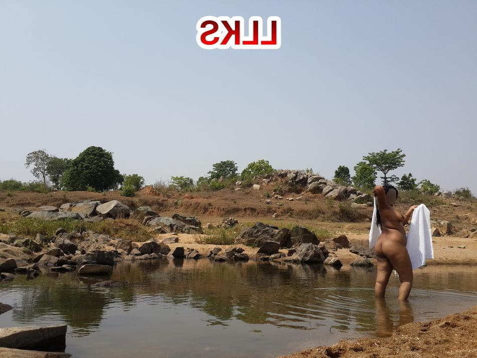 25P Policz my new stepmom sabina bathing on river side with me
