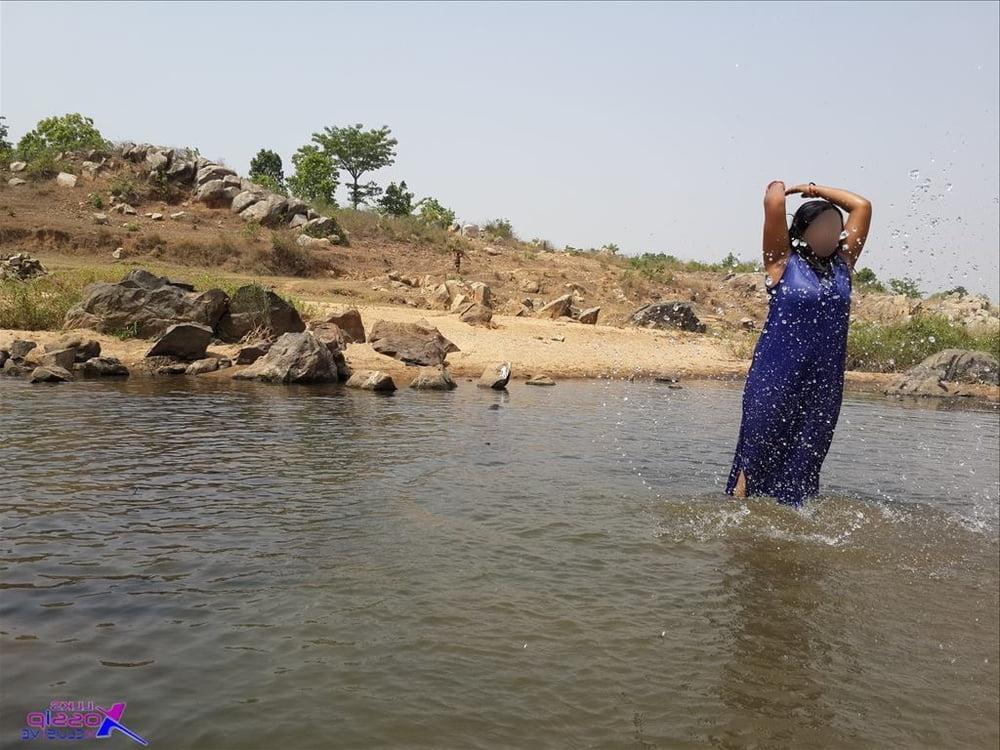25P Policz my new stepmom sabina bathing on river side with me