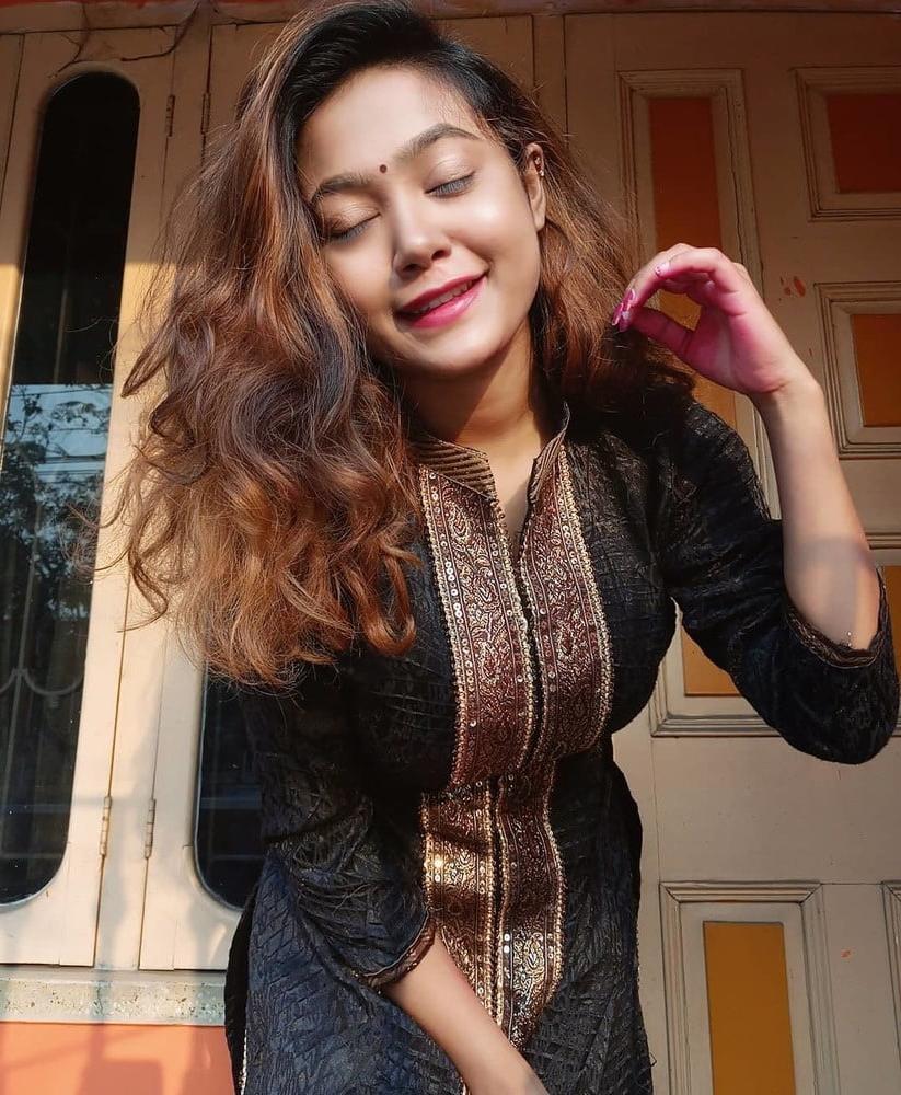 25P Sexy Bangla Model Sherni