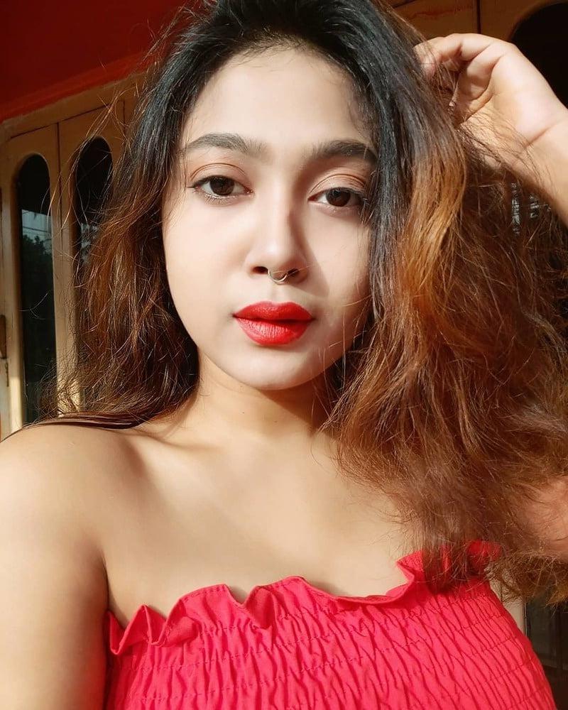 25P Sexy Bangla Model Sherni