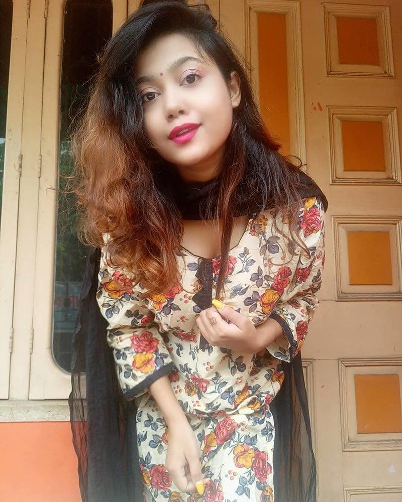 25P Sexy Bangla Model Sherni