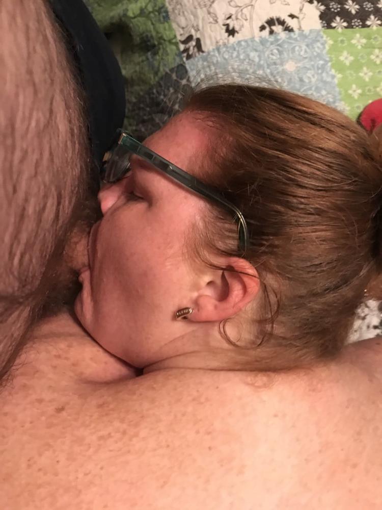16P Fat Redhead Sub Spanked