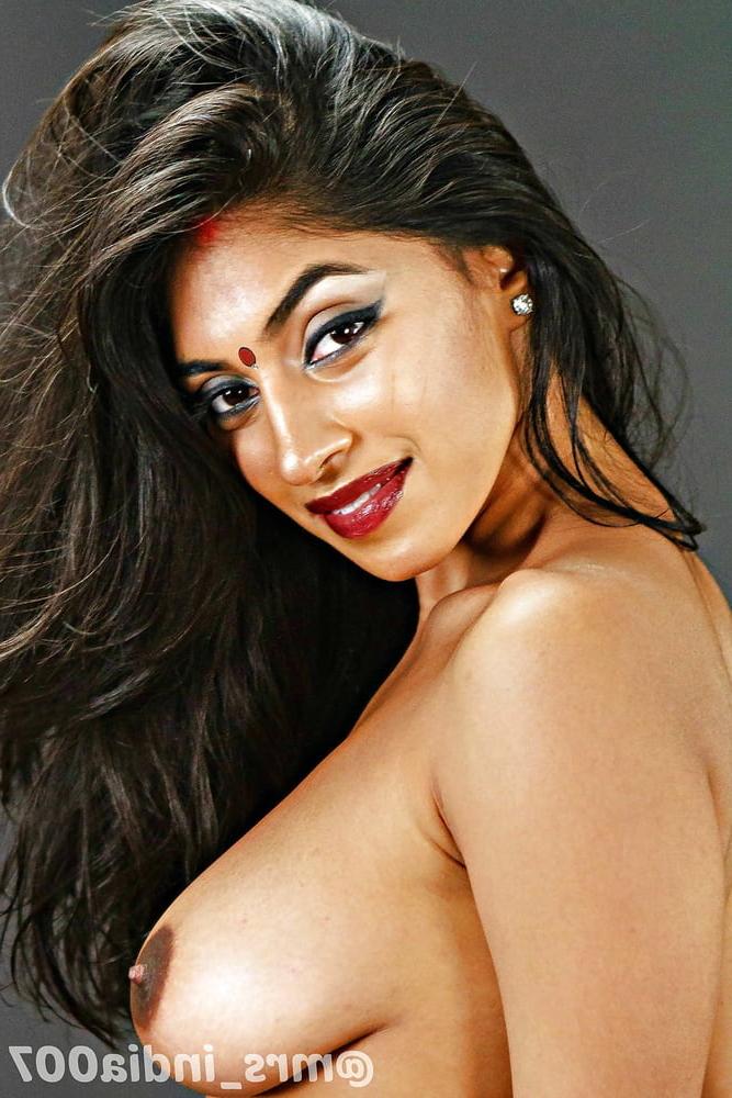 25P Savita Sexy Model