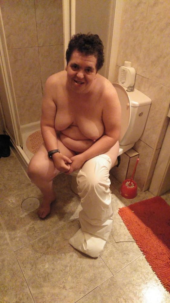 6P in the bathroom