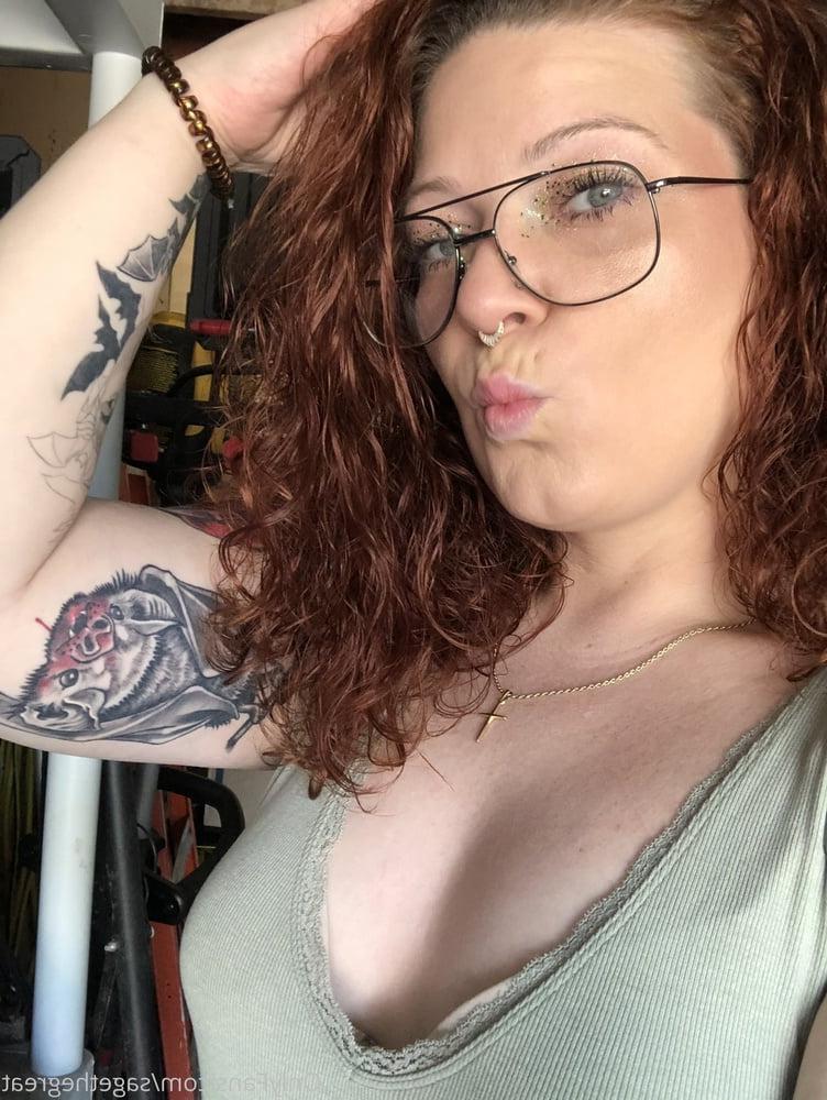 23P Small Tits Very Curvy PAWG