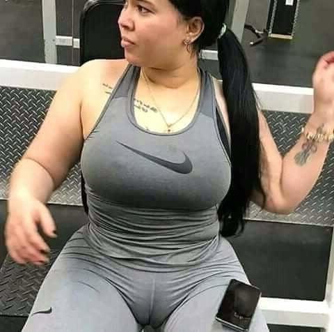 25P Unknown Curvy Chocolate women 17