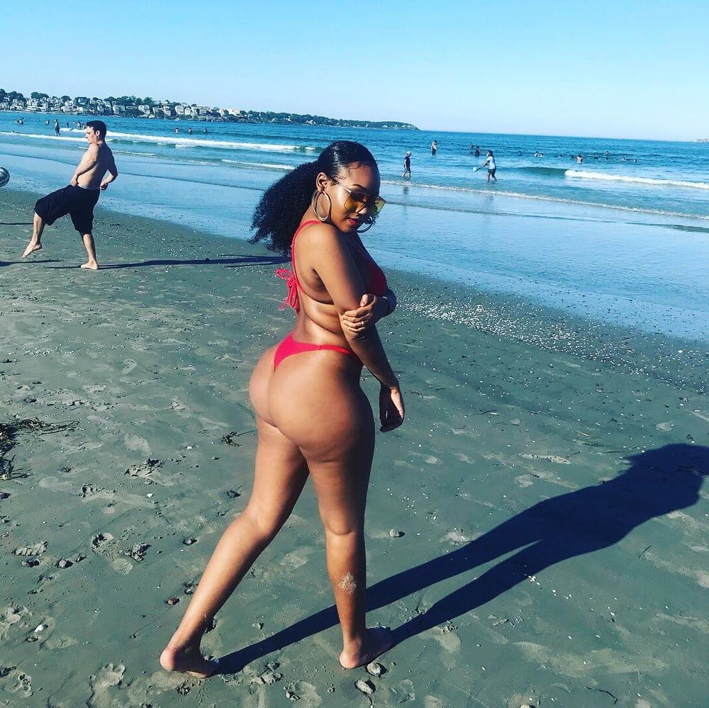 25P Unknown Curvy Chocolate women 17