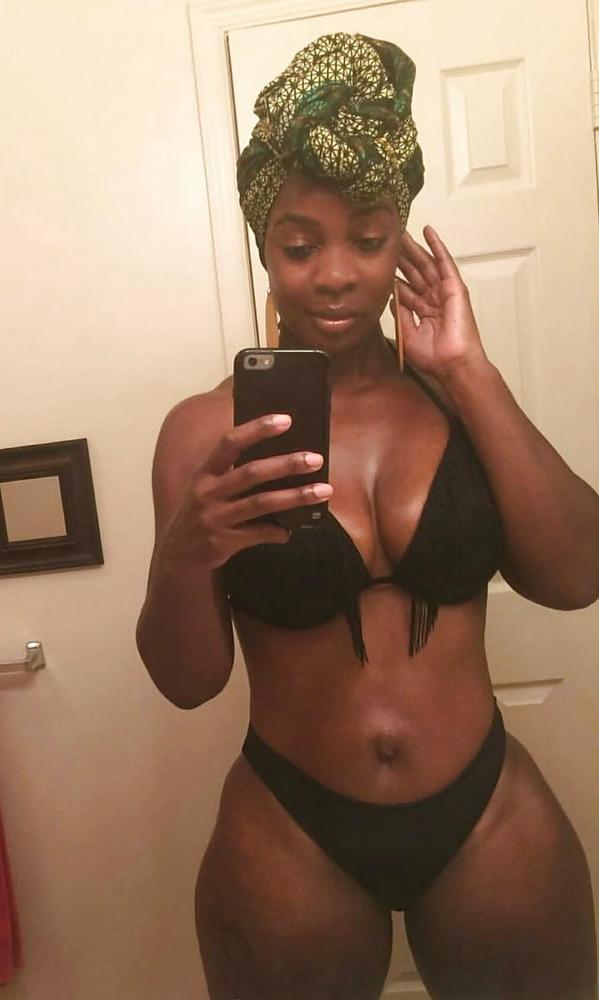 25P Unknown Curvy Chocolate women 17