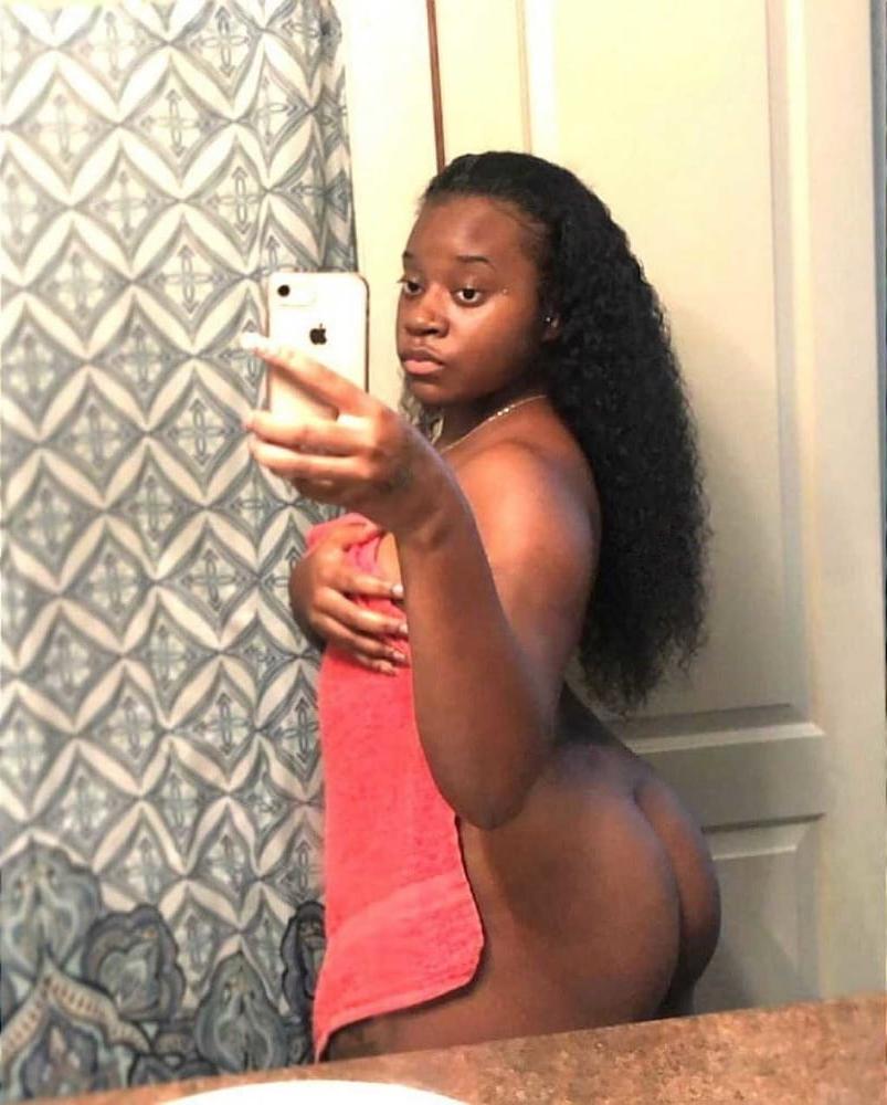 25P Unknown Curvy Chocolate women 17