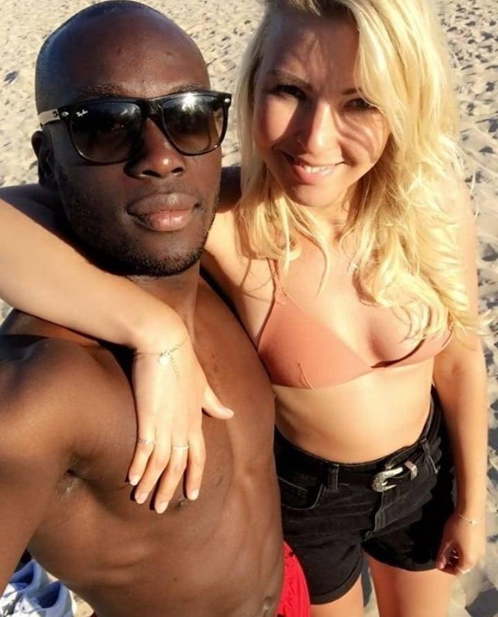 25P Real White Women Find Black Men With BBC Beach IR