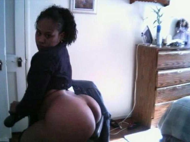 25P Unknown Curvy Black women 18