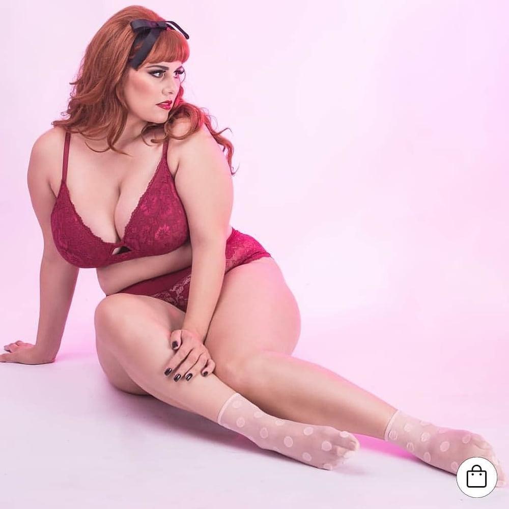 22P Gabriela Caroli 2 - Plus Size Model - Curvy BBW