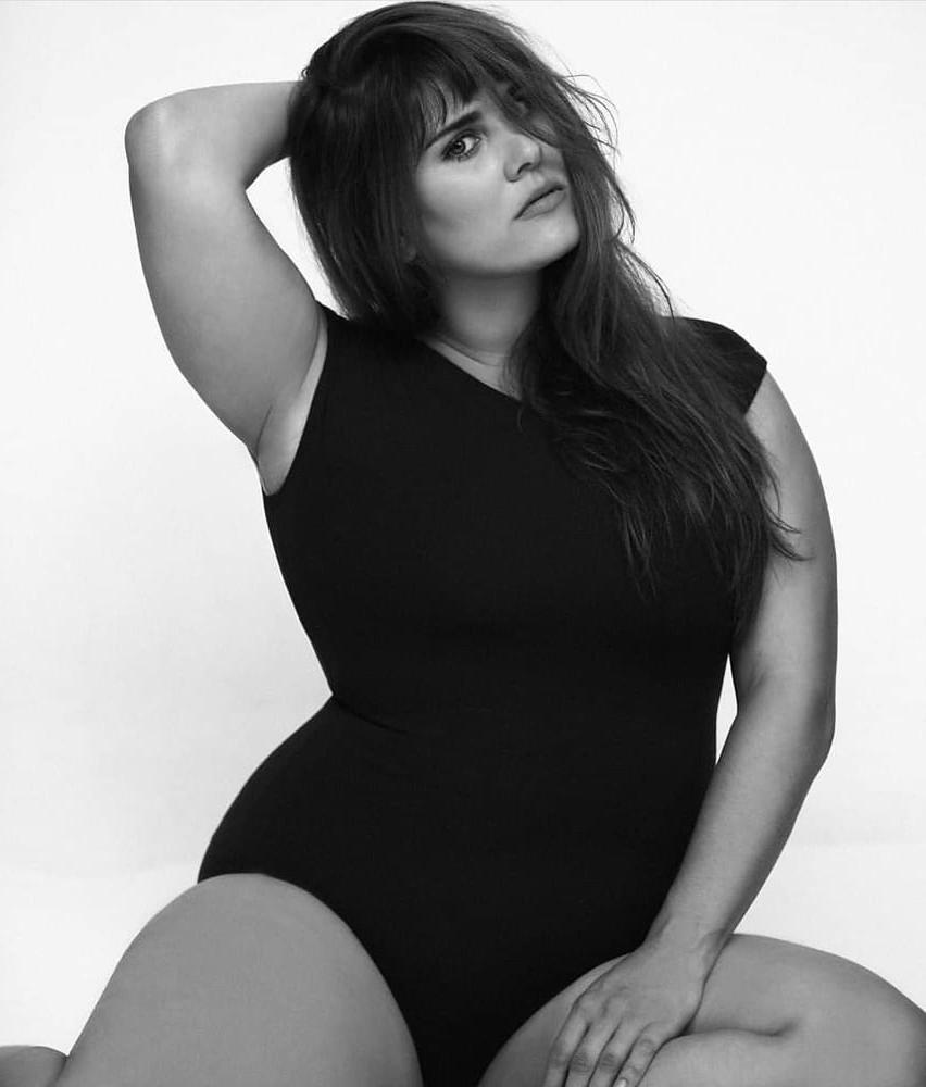 22P Gabriela Caroli 2 - Plus Size Model - Curvy BBW