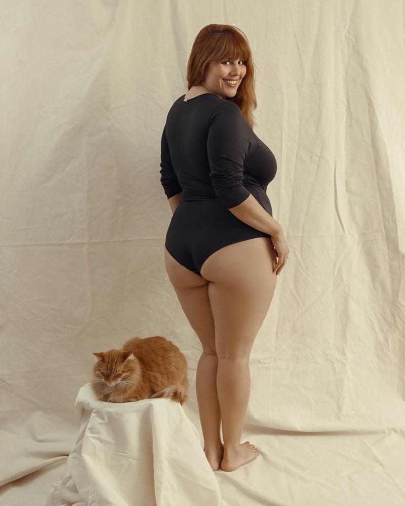 22P Gabriela Caroli 2 - Plus Size Model - Curvy BBW