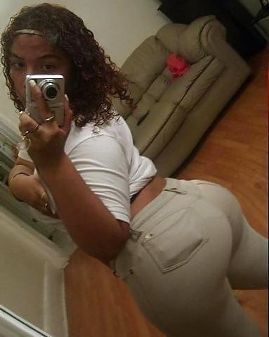 25P Unknown Curvy Spanish women 4