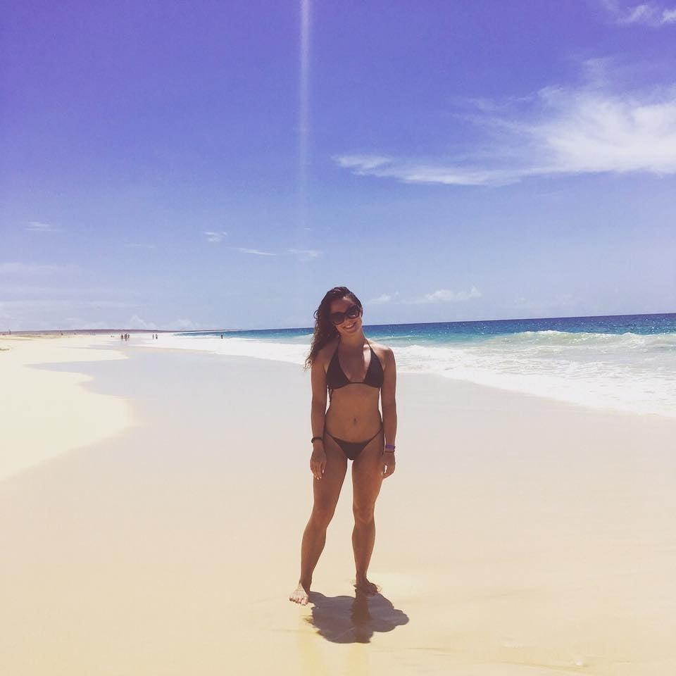 25P Sluts in tiny bikinis 338