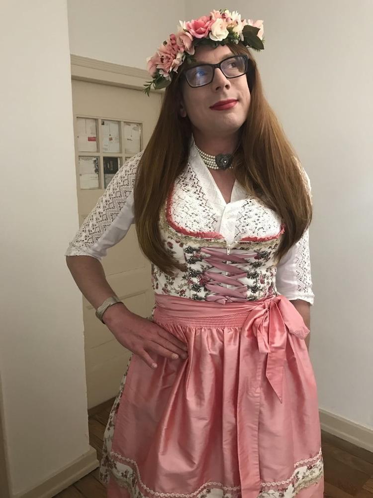 23P Zofe Isabelle Nr 228  sehr feminin Bi devot Augsburg