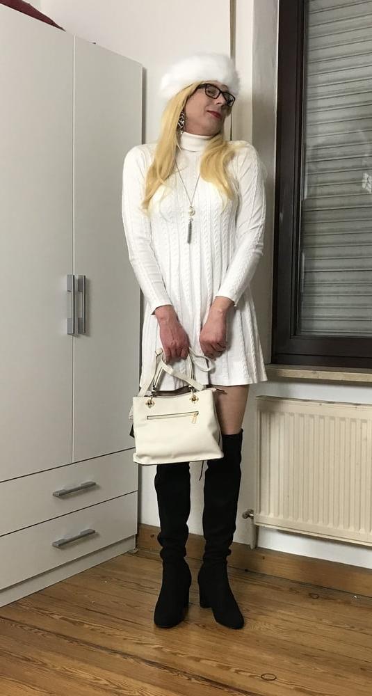 23P Zofe Isabelle Nr 228  sehr feminin Bi devot Augsburg
