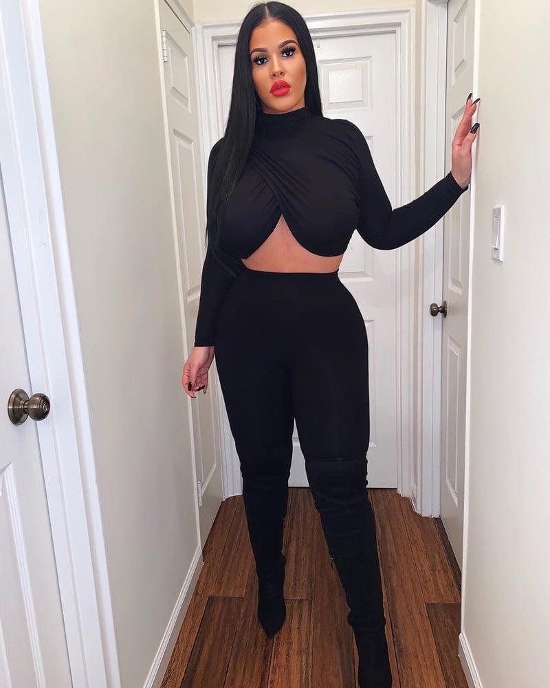 25P Cock Loving Curvy Women BBW Pawg Thot