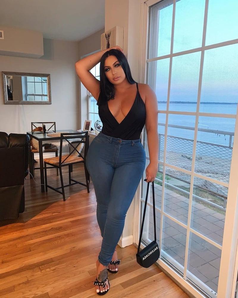 25P Cock Loving Curvy Women BBW Pawg Thot