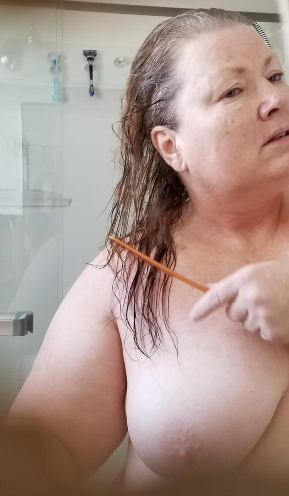 25P Ugly Pig Wife Chris shows her saggy boobs