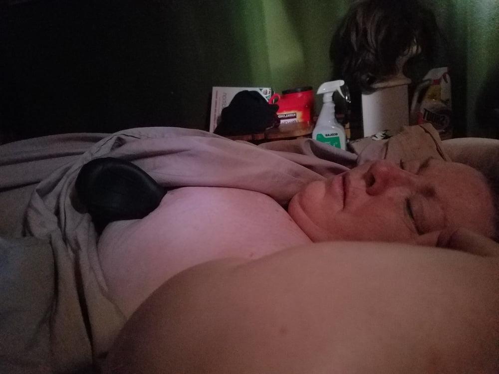 25P Ugly Pig Wife Chris shows her saggy boobs