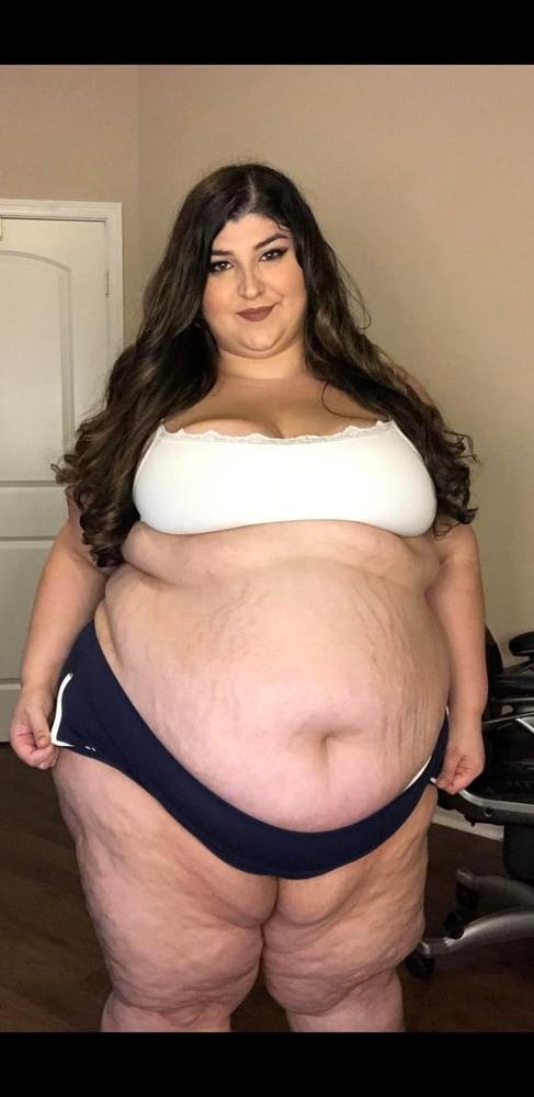 25P BBW Round Fat Bellies